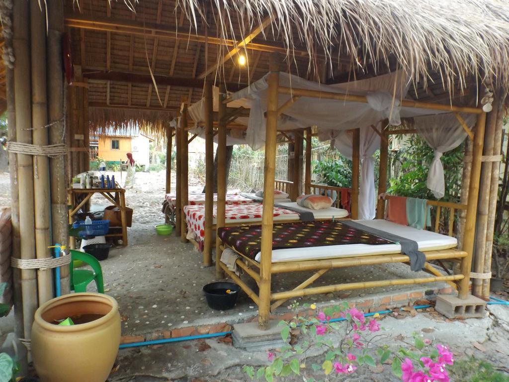 Lanta Long Beach Hostel Ko Lanta Esterno foto