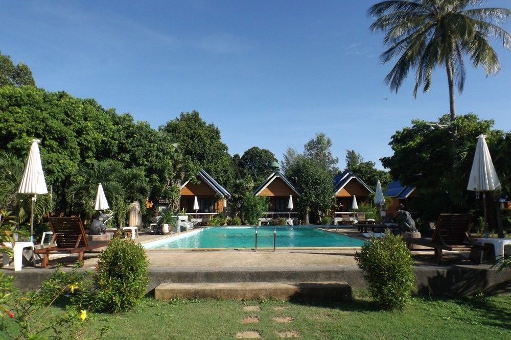 Lanta Long Beach Hostel Ko Lanta Esterno foto